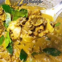 ขนมจีนแกงกะทิเนื้อ+ไข่ต้ม (เนื้อนุ่มมาก)+ผักสด