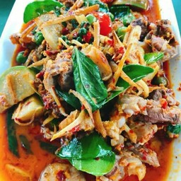 ผัดเผ็ดสะพานโยง