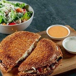 Panini Mozzarella Spicy Tuna  ชีสมอสซาเรล่าซอสพริกทูน่า