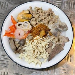 โครตโจ๊ก ข้าวต้ม สปาเก็ตตี้ ข้าวผัดกะเพรา กาแฟสด ชีสเค้ก