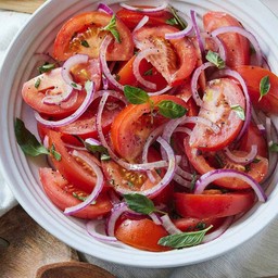 Tomatoes salad