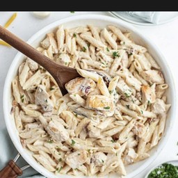 Penne alfredo chicken