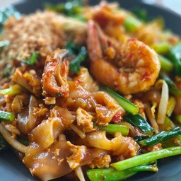 ผัดซีอิ้วกุ้งสด