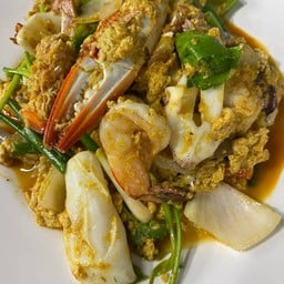 ทะเลผัดผงกะหรี่