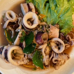 ปลาหมึกผัดเคย