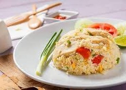 ข้าวผัดไก่