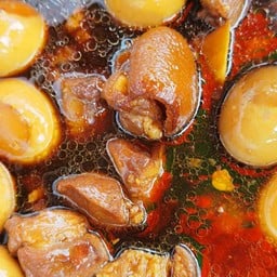 โจโจ้ข้าวราดแกง