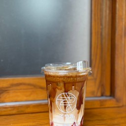 Coffee ichigo caramel latte