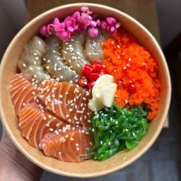 แซลมอนเฮาส์ระนอง