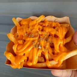 เฟรนด์ฟรายราดชีส