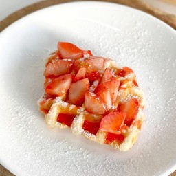 สตอเบอรี่+ซอส+น้ำตาลไอซิ่ง