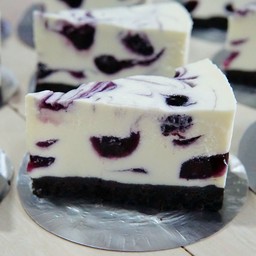 บลูเบอรี่สเวิร์ลชีสเค้ก