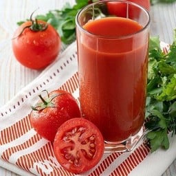 Tomatoes juice