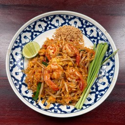 ผัดไทยกุ้งสด