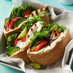 Chicken pesto sandwich pita ไก่เพสโตพิต้า