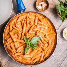 Penne rose sauce เพนเน่โรเซ่ซอส