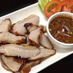 คอหมูย่าง น้ำจิ้มแจ่ว (คอหมูแท้)