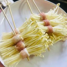 เห็ดเข็มทอง