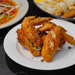 ปีกไก่เต็มทอด