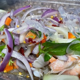 ยำเส้นแก้วทะเล