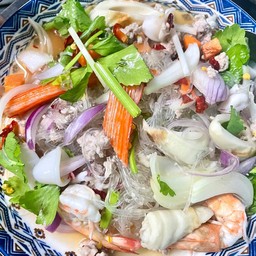 ยำวุ้นเส้นรวมมิตร