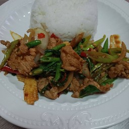 กระเพราหมู
