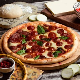 Pepperoni (หมูผสมเนื้อเค็ม11")
