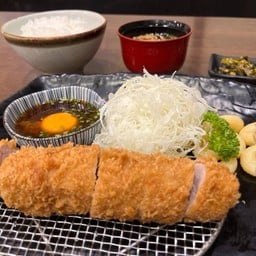 สันใน พร้อมซอสพอนสึ Pork Fillet set w/ Ponzu Sauce