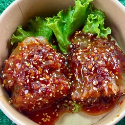 กะพรุนหัวกระสุน ยำ พริกเผาน้ำมันงาพร้อมซีฟู้ด