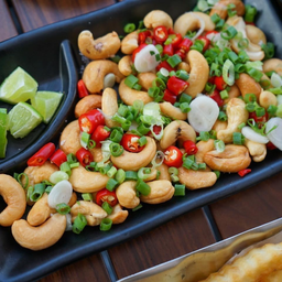 ยำเม็ดมะม่วง