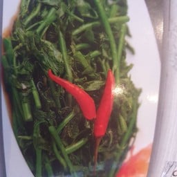 ยอดมะระผัดๆฟแดง