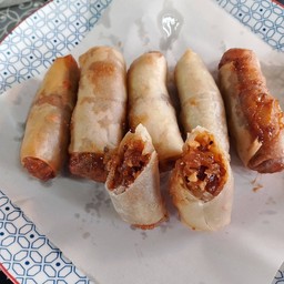 ปอเปียะไส้หวาน(ไชโป้วผัดทรงเครื่อง)