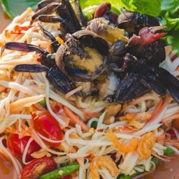 ตำปลาร้า-ปูดำ