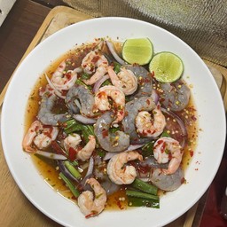 ยำเหลากุ้งทูโทน