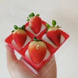 ไดฟุกุ4ลูก ไซส์ใหญ่ โชว์สตรอว์ (ปั้นสดใหม่10นาที)