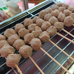 ลูกชิ้นเนื้ออยุธยา จัมโบ้