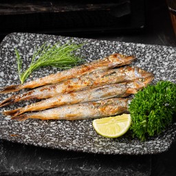 ปลาไข่ย่างเกลือ/ซีอิ๊ว