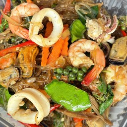 วุ้นเส้นขี้เมาทะเลกับข้าว