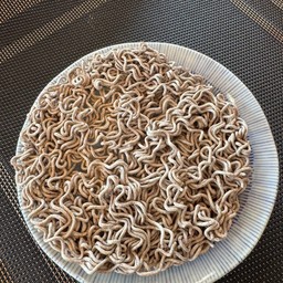 บะหมี่กึ่งสำเร็จรูป ผสมไรซ์เบอรี่1 ก้อน