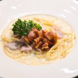 สปาเก็ตตตี้คาโบนาร่า