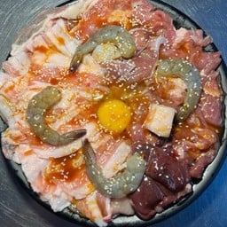 หมูกระทะ ชุดใหญ่(พร้อมตะกร้าผัก)