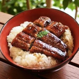 ข้าวหน้าปลาไหล ญี่ปุ่น