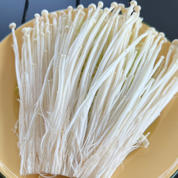 เห็ดเข็มทอง