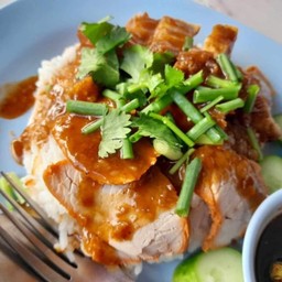 ข้าวหมูแดง+หมูกรอบ