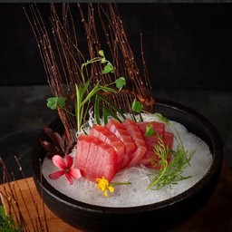 ทูน่า ซาชิมิ