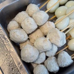 ลูกชิ้นเอ็นไก่