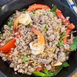 ยำมาม่ากุ้ง