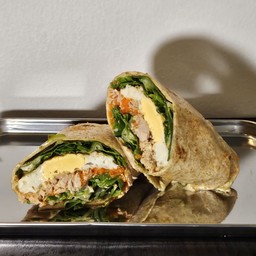 ตอติญ่าแรปสลัด Wrap Salad