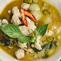 แกงเขียวหวาน ลูกชิ้นปลากราย