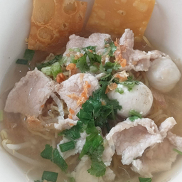 กว๋ยเตี๋ยวหมูน้ำใส